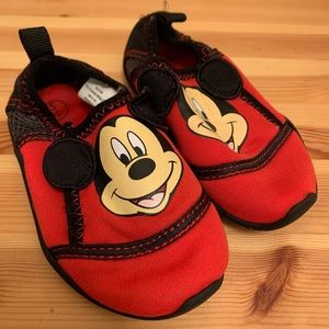 Mickey water shoes
